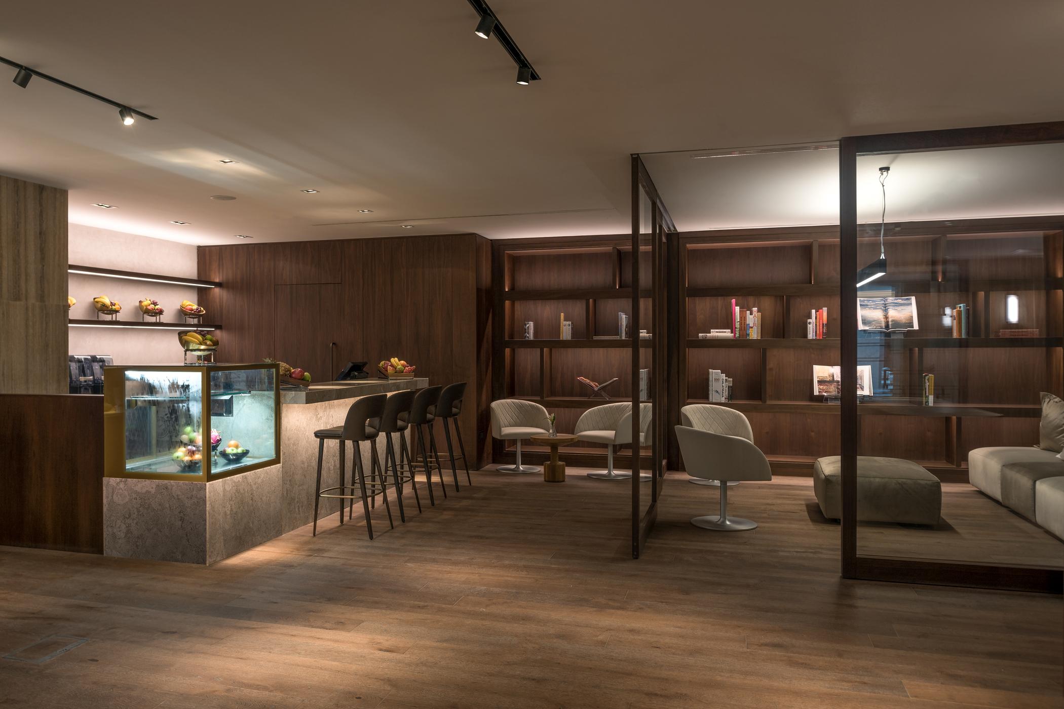 Amara - Sea Your Only View™ Lemesos Exteriér fotografie The lounge at the airport