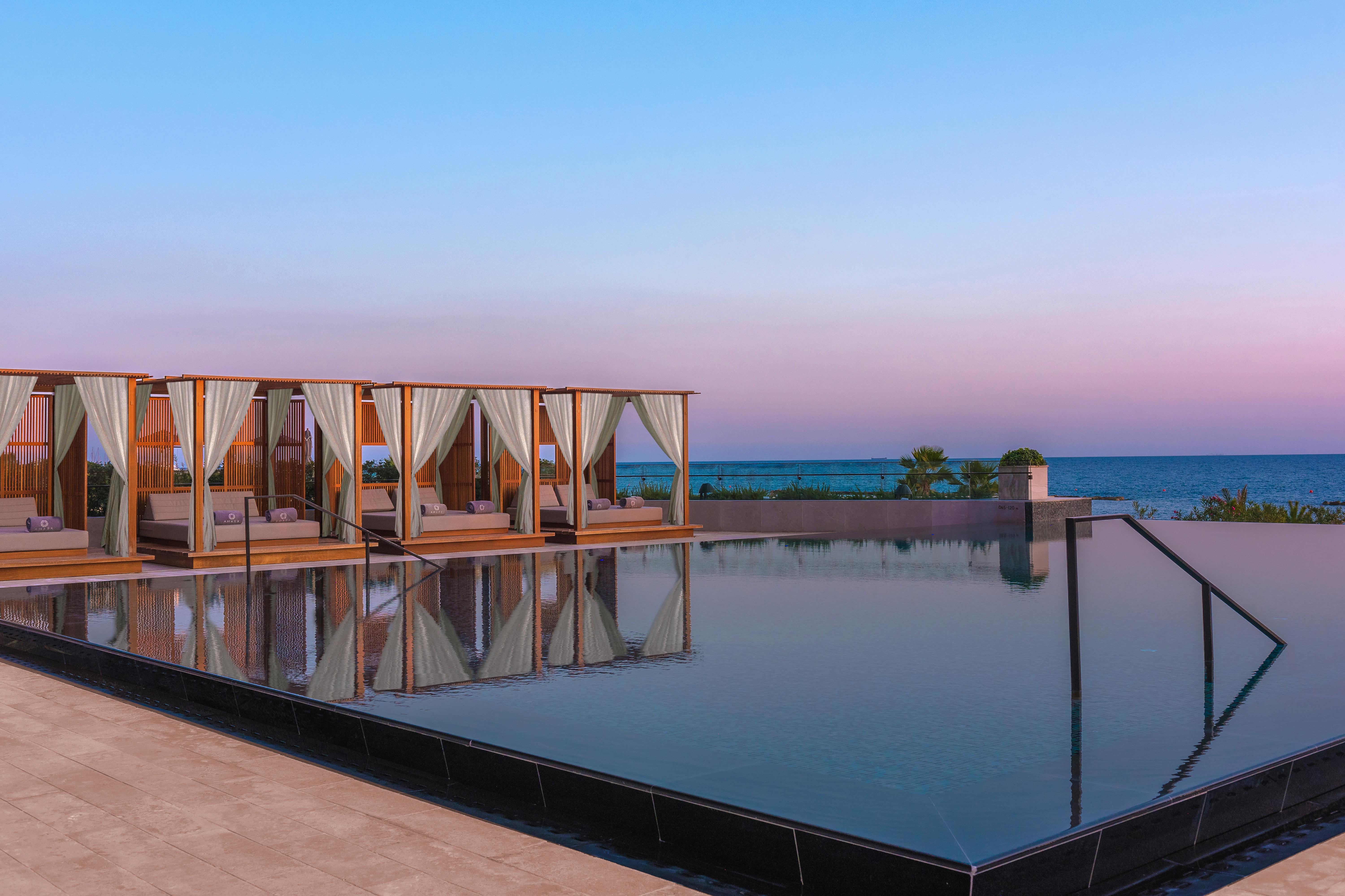 Amara - Sea Your Only View™ Lemesos Exteriér fotografie The rooftop pool at the hotel